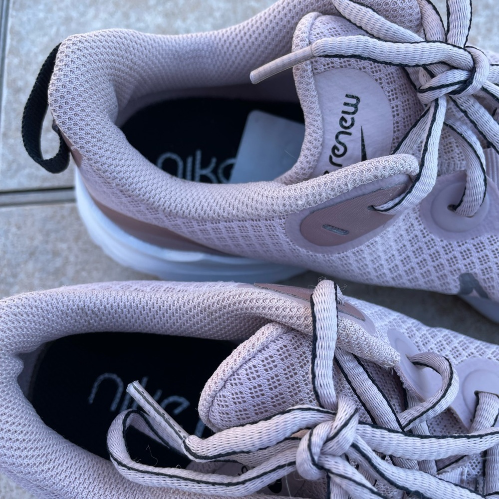 Nike RENEW RIDE RUNNING SHOE - WOMEN'S - Picture 6 of 12